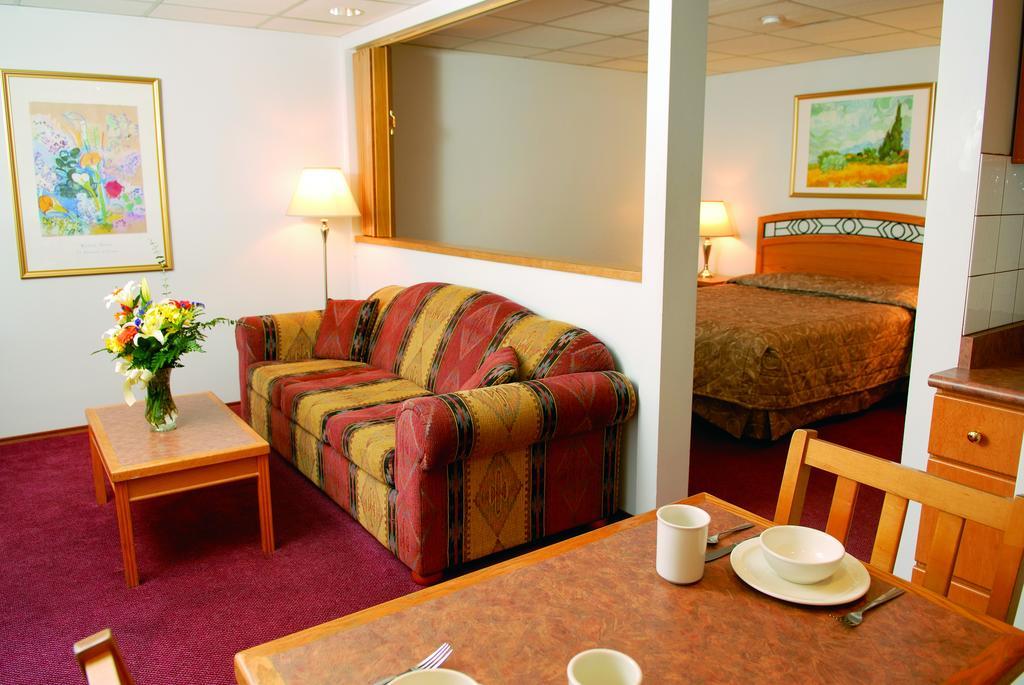 Grouse Inn West Vancouver Rom bilde